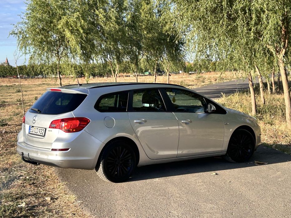 OPEL Astra 2011 — imagine 4