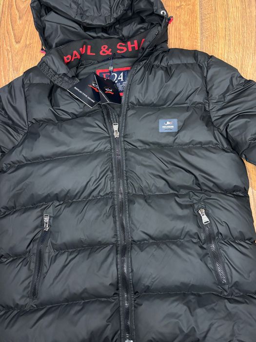 Чисто нови зимни якета