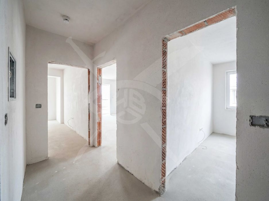 Тристаен апартамент Остромила 95846