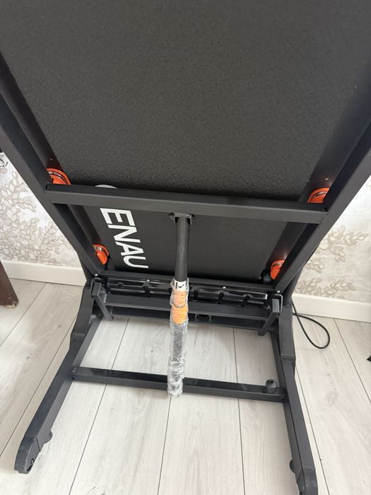 Беговая дорожка genau