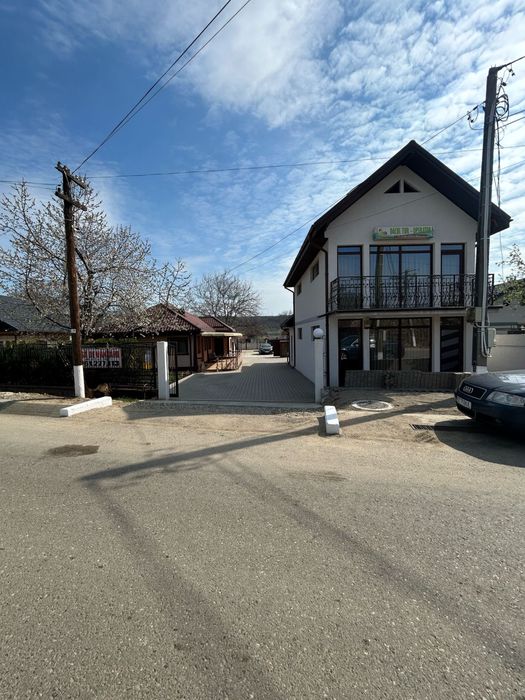 Casă de vânzare