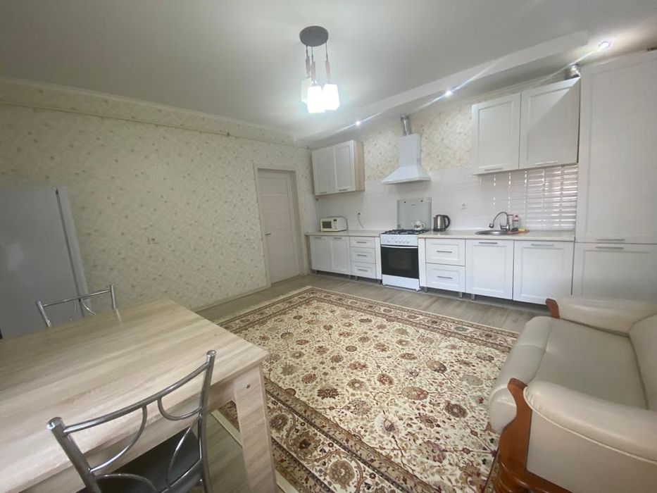 Сдам 2 комн квартира Батыс 2