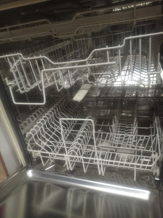 Съдомиялна машина миели