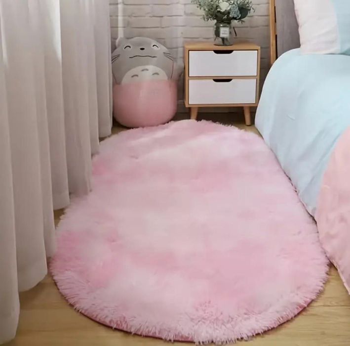 Covor Fluffy Pufos Oval, 5 culori disponibile in stoc 
Dimensiuni:80x1