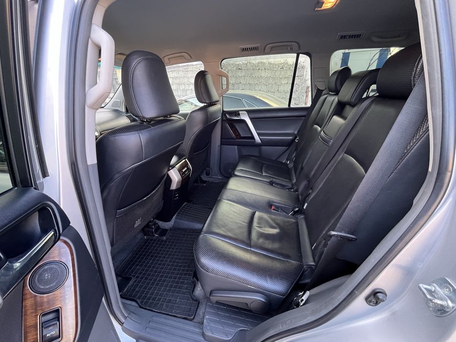 Тойота ланд крузер прадо