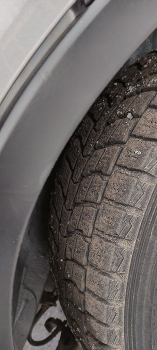 Продам резину зима на дисках литьё.