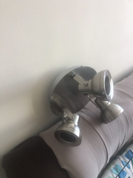 Лед лампа за таван