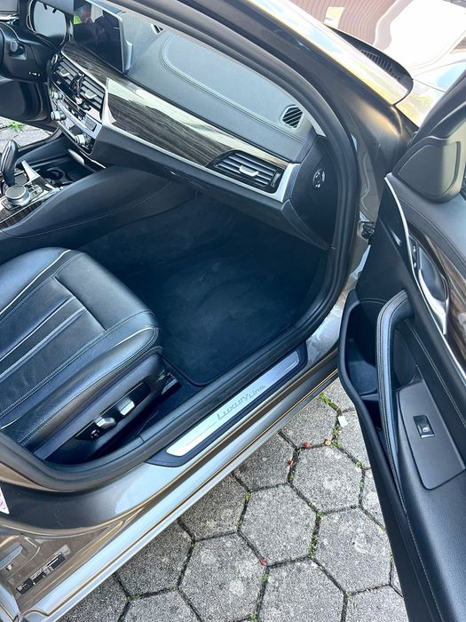 BMW Luxury Line - Elegance&Comfort