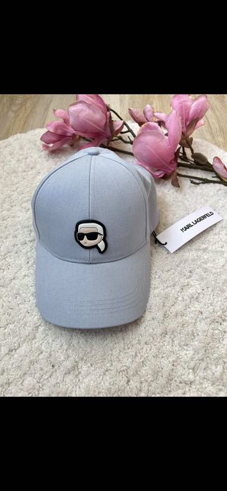 Karl Lagerfeld шапка с козирка нова с етикет