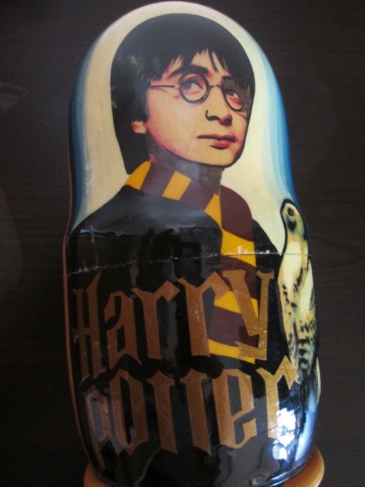 HARRY POTTER дървена матрьошка ,ръчно рисувана,18см.