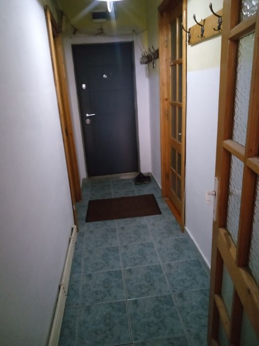 Închiriez apartament cu o cameră