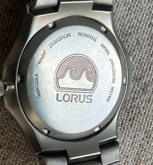 Ceas Lorus Sports Titanium Seiko VX42 100m rezistent titan