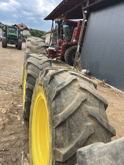 Vand cauciucuri tractor si 420 85 R 28