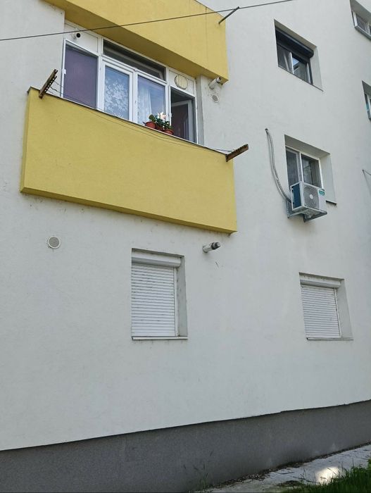 Apartament 2 camere decomandat etaj 1