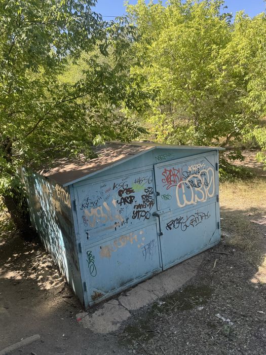Продам гараж в городе