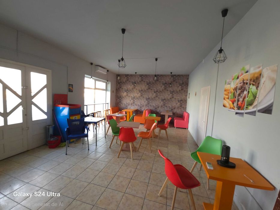 Vând echipamente profesionale Fast-Food / Restaurant + mobilier sală