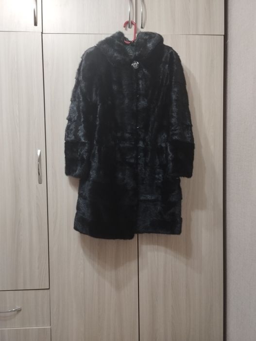 Продается женская шуба