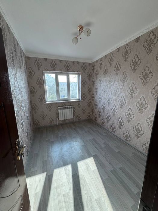 юбилейныйда 3х хонали дом сотувда