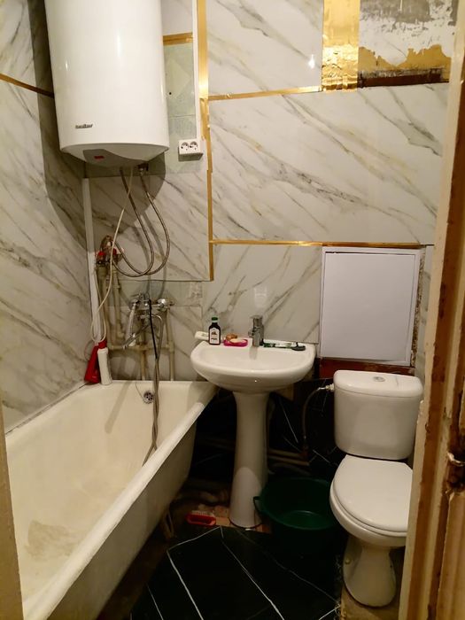 Продается 2-комнатная  квартира