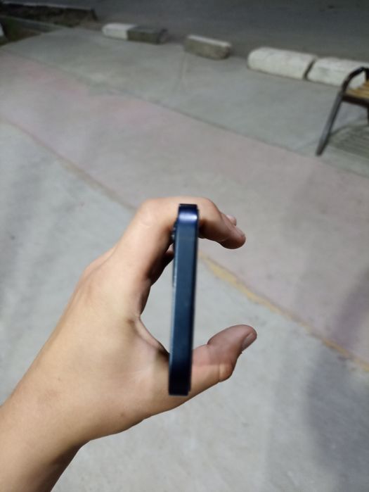 Iphone 12 64          .