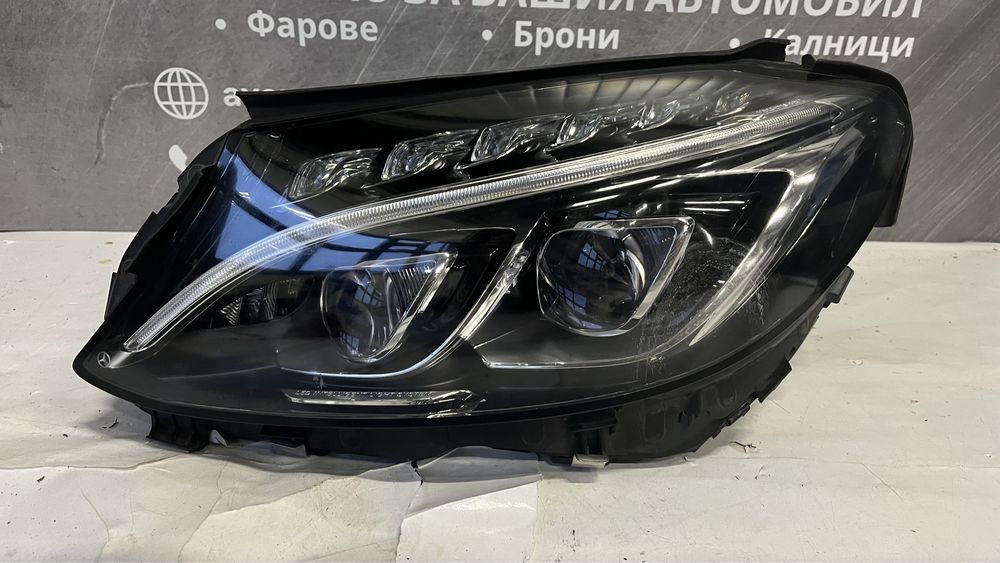 Десен и ляв фар Mercedes C 205 (2014-2021)