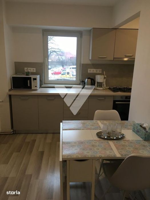 Apartament 3 camere decomandat 80 mp  Etaj 1  zona centrala Sibiu
