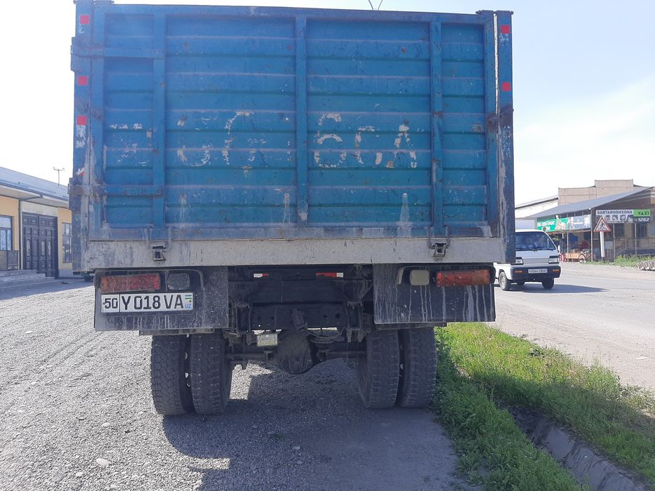 Зил 130 сотилади 1990-йил 6 та евро диска балонлари йанги