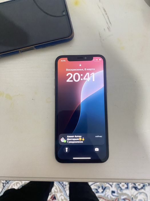 Продам айфон 11про