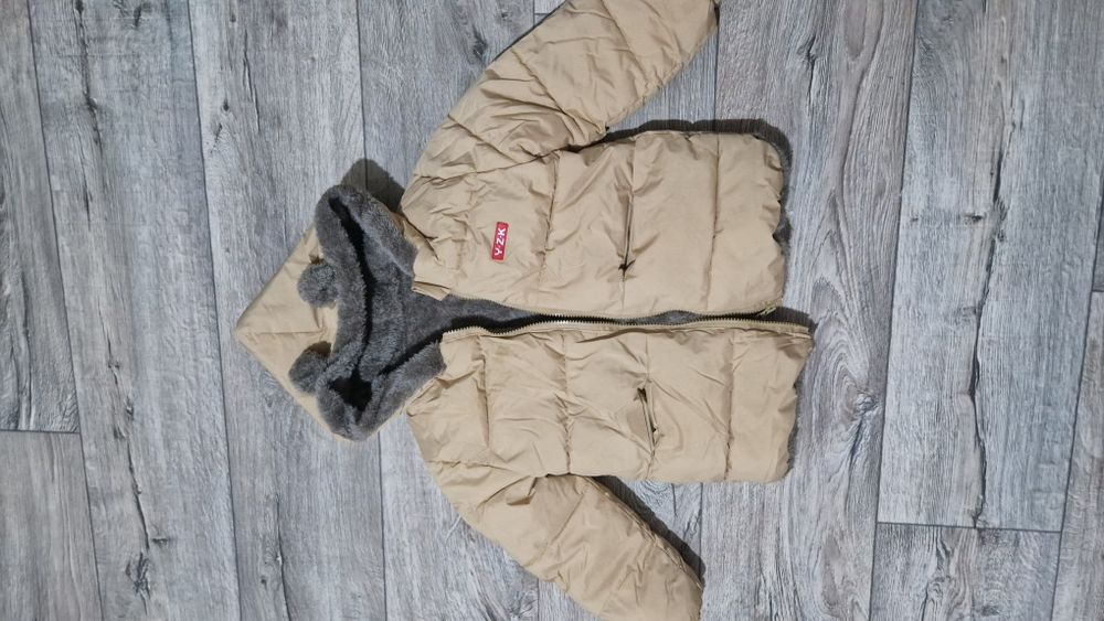 Продам детскую куртку