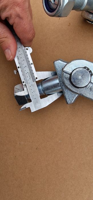 Ancora stabilizator tractor case maxum Case mxm 190 pret 1350 lei buc