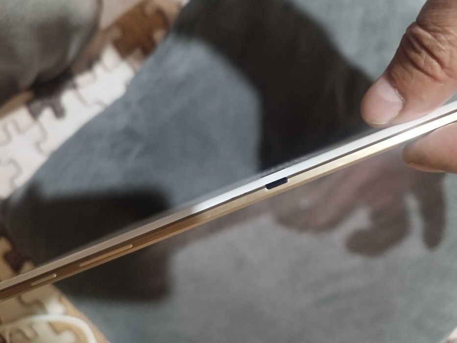 Планшет Самсунг 10.1" Samoled андроид 11/sim