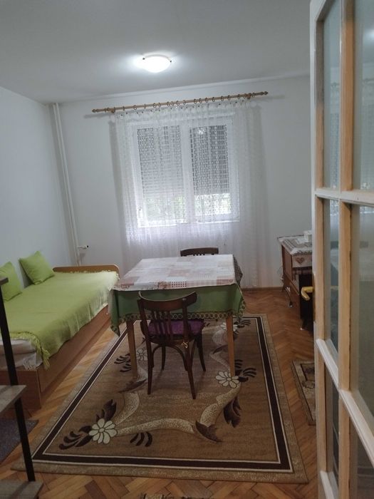 Дава се под наем Тристаен апартамент в Плевен, Идеален център - 80 кв.м за 306 € - Снимка #3