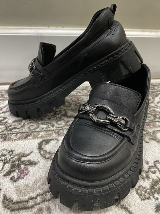 Продаются детские лоферы.