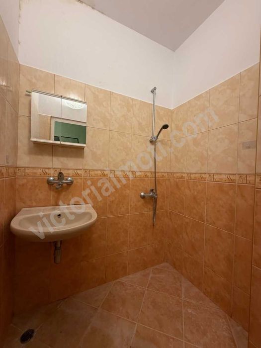 Просторен двустаен апартамент в кв. Чолаковци