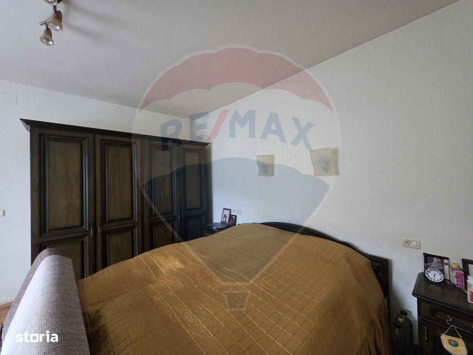 Casă solida 3 dormitoare si teren de 647 mp în zona Aradul Nou