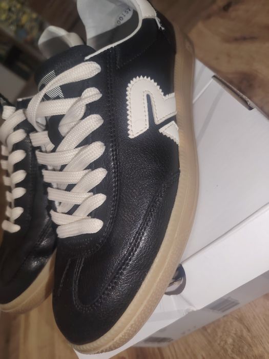 Vând pantofi sneakers unisex Reiker Revolution mărimea 39