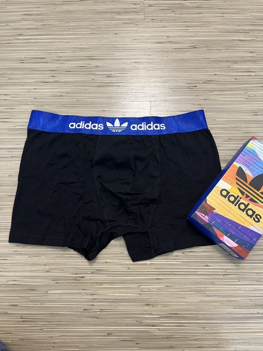 Boxeri Adidas,noi nouți,mărimea M