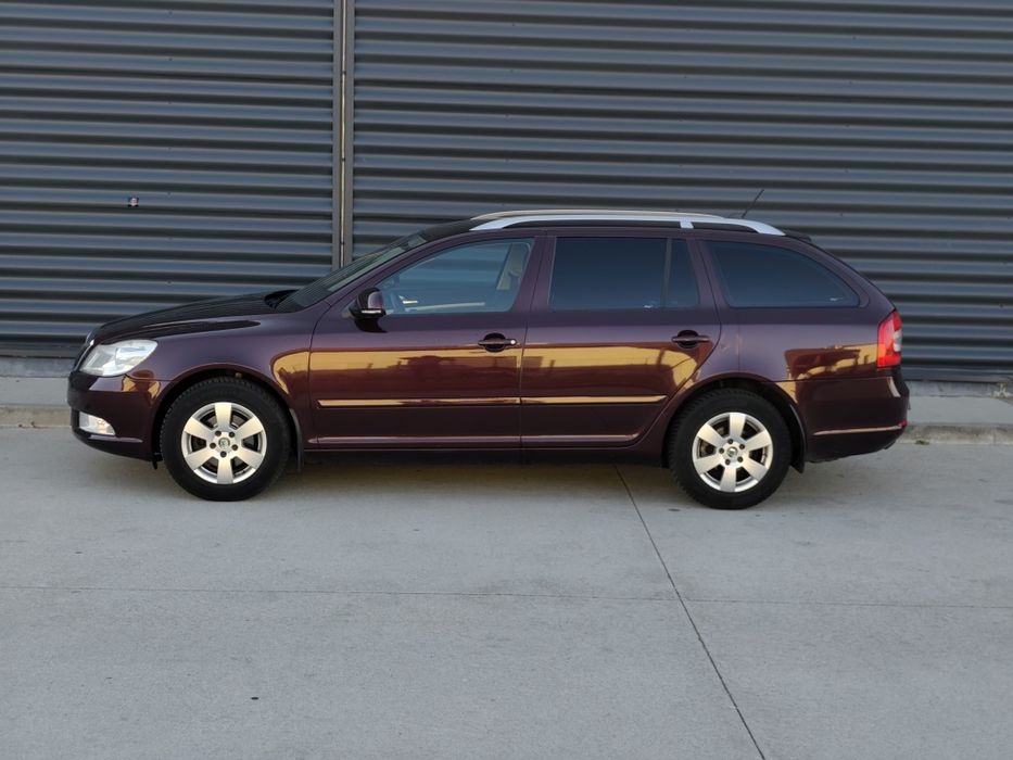 SKODA Octavia 2012 — imagine 2