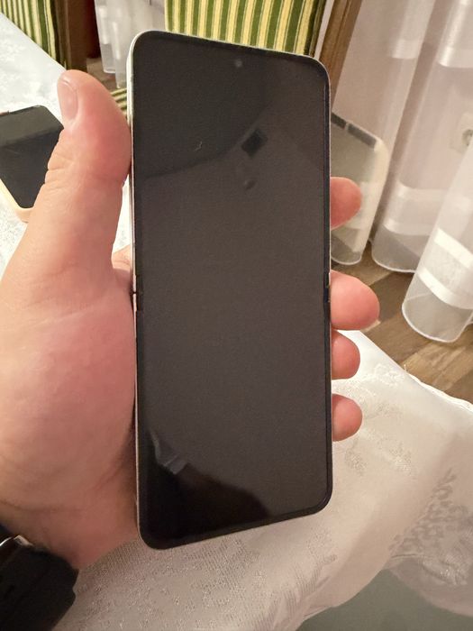 Samsung Z Flip 6