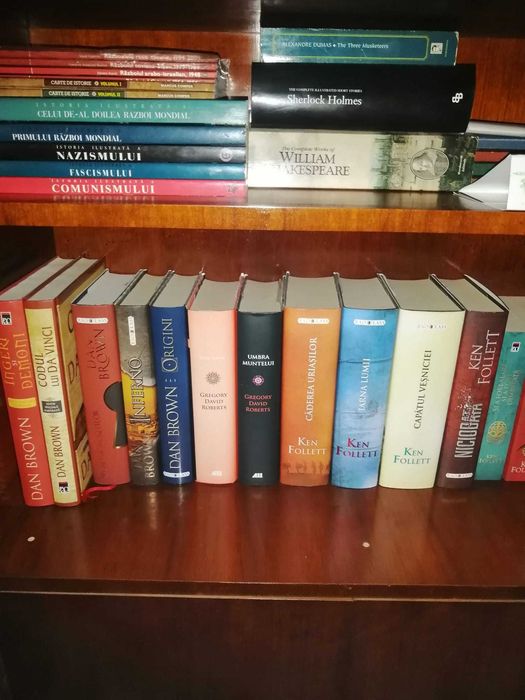 Vand carti din biblioteca personala