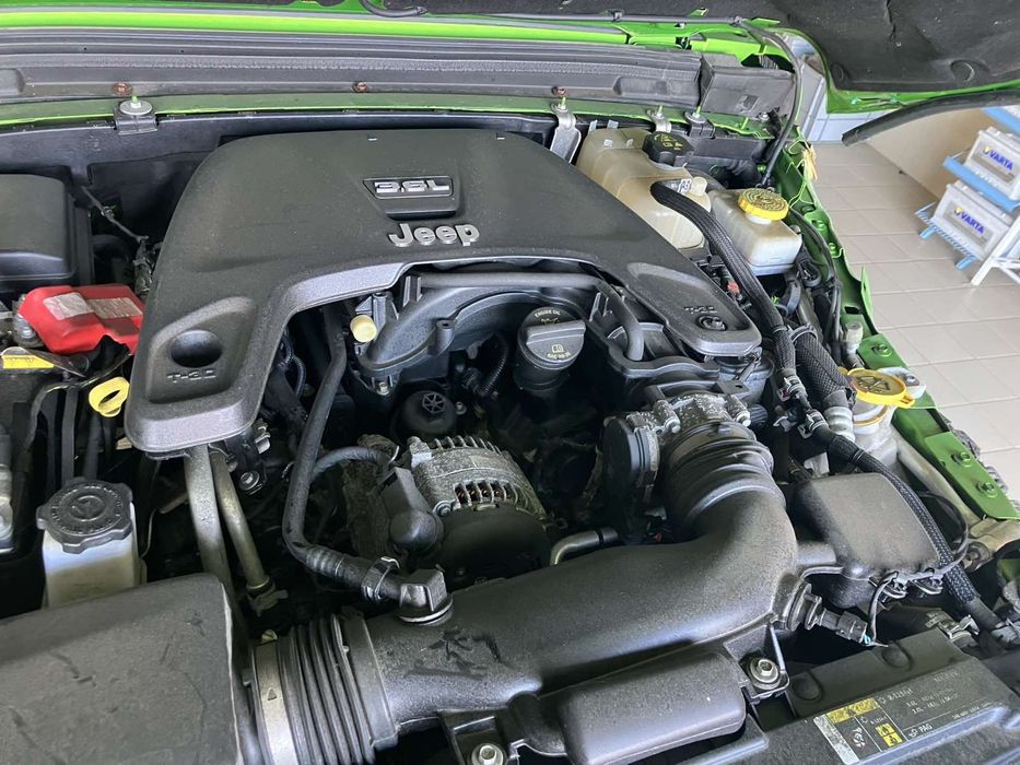 Jeep Wrangler JL 3.6 и 2.2d Sahara на части