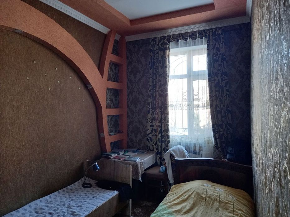 Коттедж сотилади илгор 5, Фаровон турмуш 271.  Арентир "укув маркази"