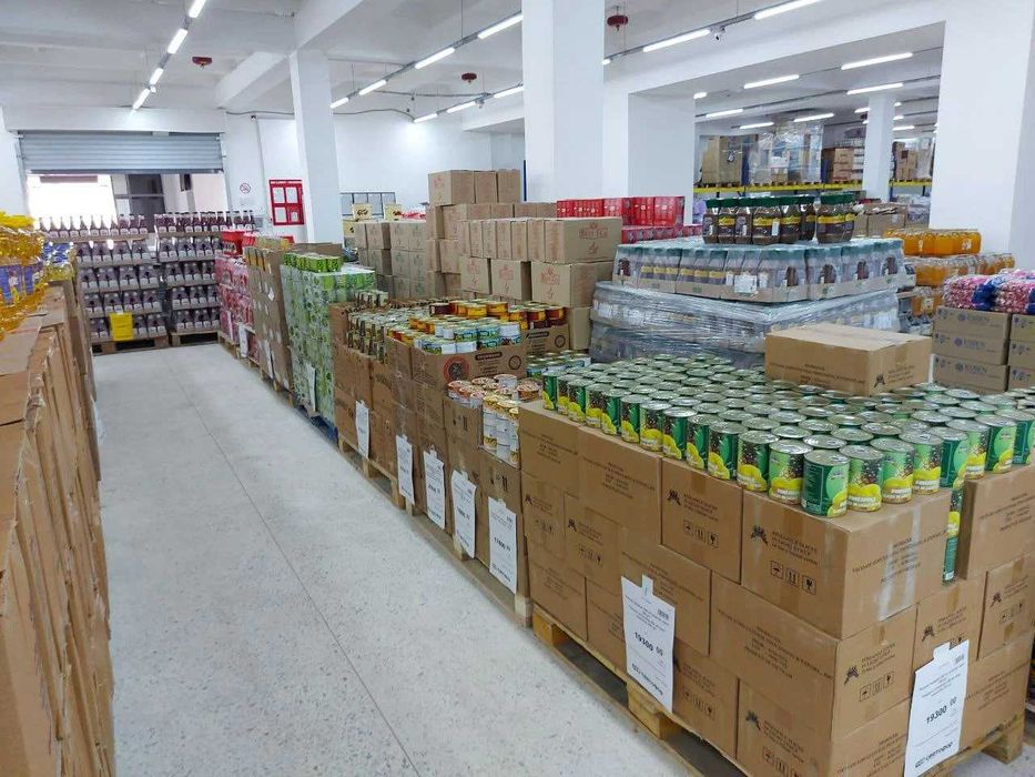 1300 кв.м на Янгиабаде (1-й этаж)