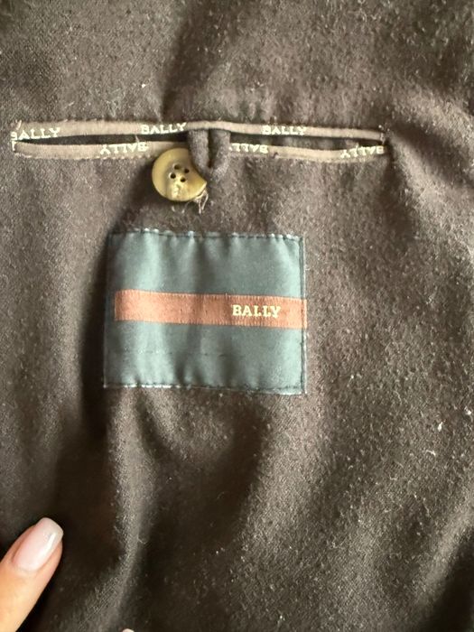 Мъжко кожено яке в кафяво Bally