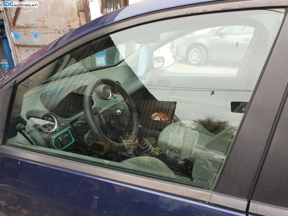 Geam Sticla Usa Portiera Stanga Fata Ford Fiesta MK 5 4 Usi 2002 - 2008