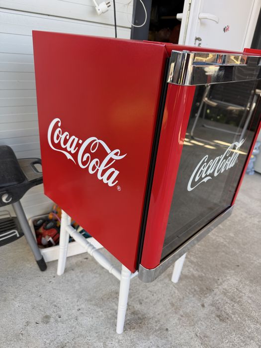 Vand minifrigider/ lada/ vitrina Coca Cola