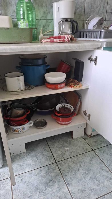 Set mobilă de bucătărie și accesorii