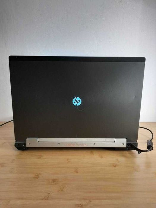 Laptop HP Elitebook 8560w 15.6-inch Intel Core i7 16 GB Ram 500 GB HDD Windows 10