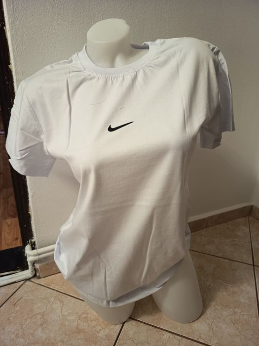 Tricou unisex Nike