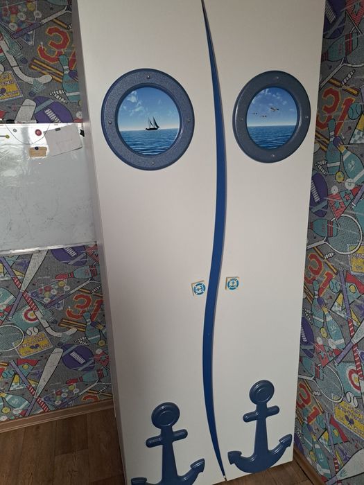 Шкаф и стол комплектация